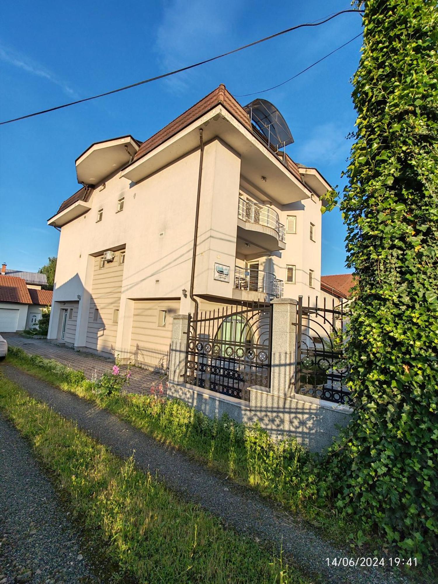 Guesthouse Jelic Teslić Zewnętrze zdjęcie